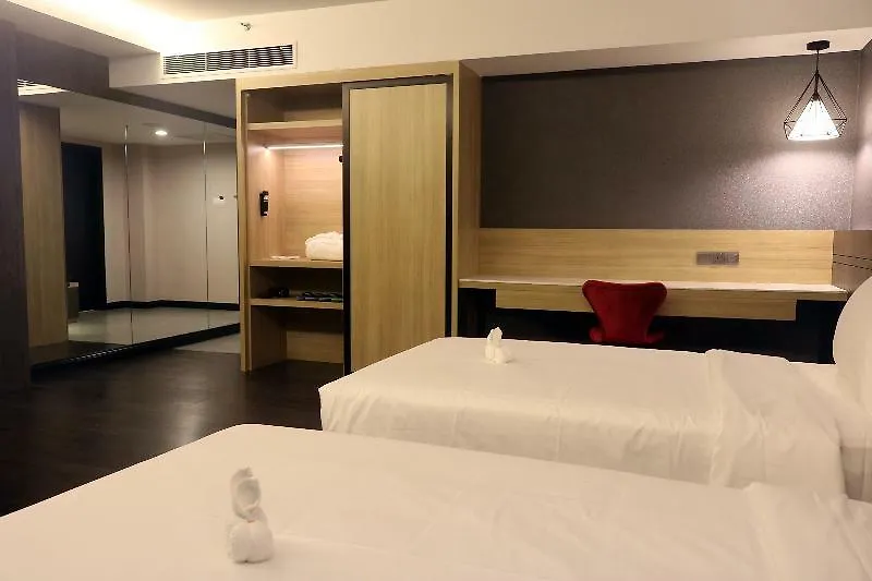 Jazz Hotel Penang Джорджтаун 4*,  Малайзия